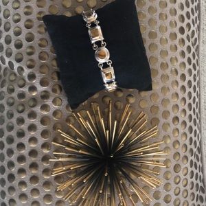 Silver bracelet with tiger eye stones